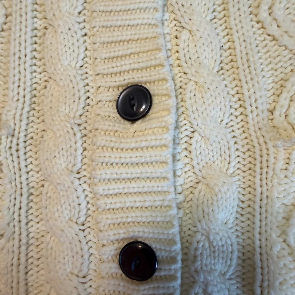 Vintage Macy's Ivory Cable Knit Cardigan Sweater grandma core - Picture 6 of 9